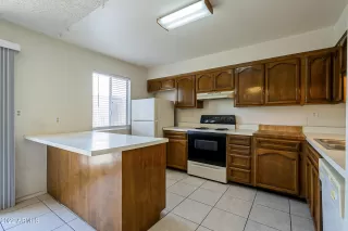 Photo #2: 6449268 Listing