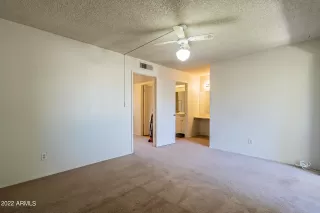 Photo #4: 6449268 Listing