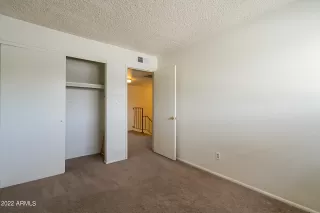 Photo #6: 6449268 Listing