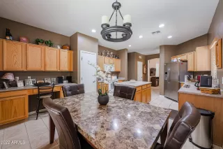 Photo #1: 6449301 Listing 