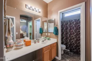 Photo #4: 6449301 Listing 