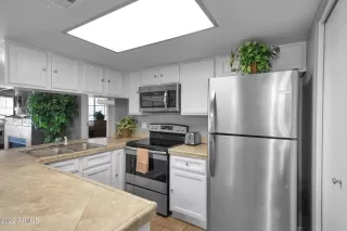 Photo #4: 6449330 Listing