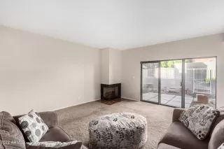 Photo #4: 6449342 Listing