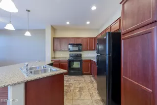 Photo #4: 6449373 Listing 