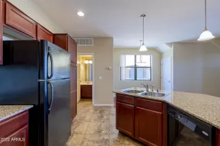 Photo #5: 6449373 Listing 