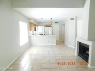 Photo #5: 6449451 Listing