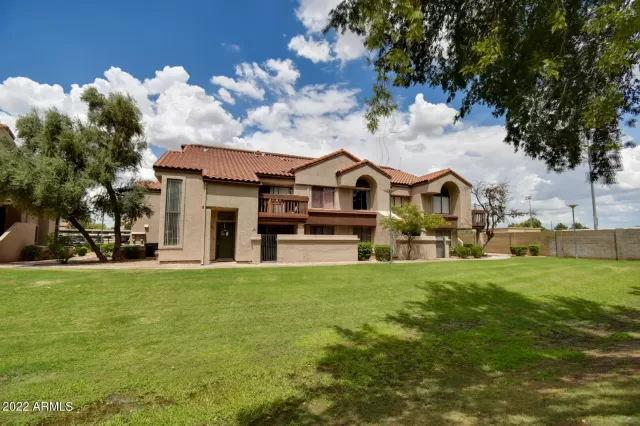 MLS: 6449474 Condo For Sale