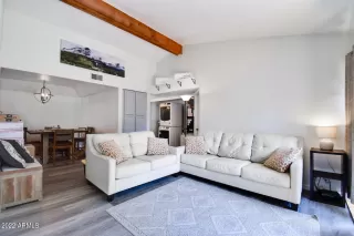 Photo #3: 6449474 Listing 