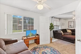 Photo #6: 6449750 Listing 