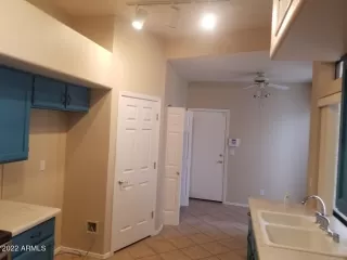 Photo #4: 6449828 Listing