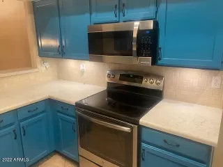 Photo #5: 6449828 Listing