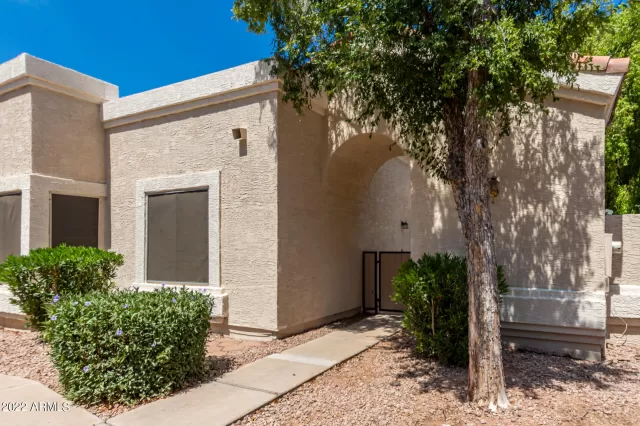 MLS: 6449897 Condo For Sale