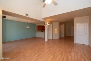 Photo #3: 6449979 Listing