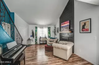 Photo #4: 6449998 Listing