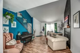 Photo #5: 6449998 Listing