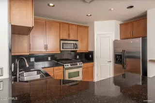 Photo #3: 6450009 Listing 