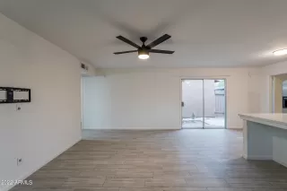 Photo #4: 6450271 Listing