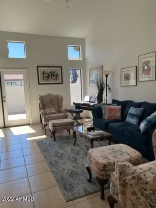 Photo #5: 6450318 Listing