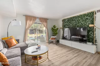 Photo #4: 6450337 Listing