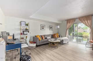 Photo #5: 6450337 Listing