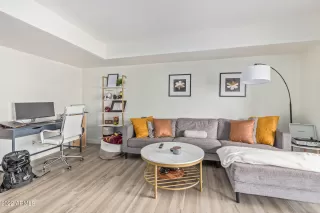 Photo #6: 6450337 Listing