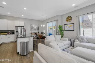 Photo #5: 6450397 Listing 