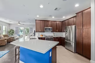 Photo #6: 6450936 Listing 