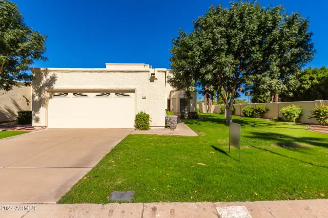 MLS: 6451003 Condo For Sale