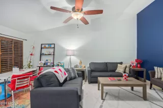 Photo #6: 6451175 Listing