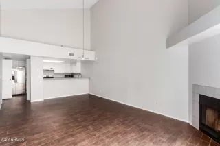 Photo #5: 6451391 Listing