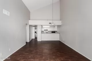 Photo #6: 6451391 Listing