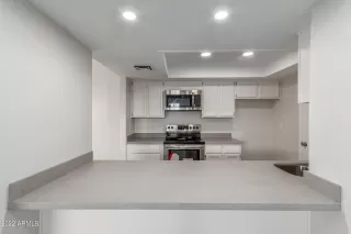 Photo #6: 6451397 Listing