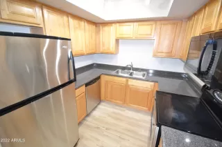 Photo #5: 6451703 Listing 