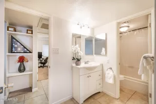 Photo #6: 6452109 Listing 