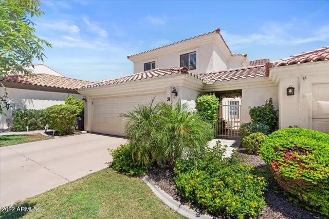 MLS: 6452157 Condo For Sale