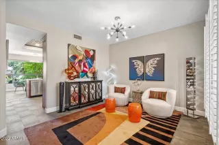 Photo #6: 6452157 Listing 