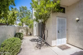 Photo #5: 6452176 Listing 