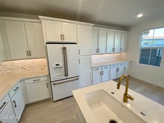 Photo #4: 6453733 Listing