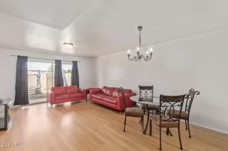 Photo #4: 6453751 Listing 