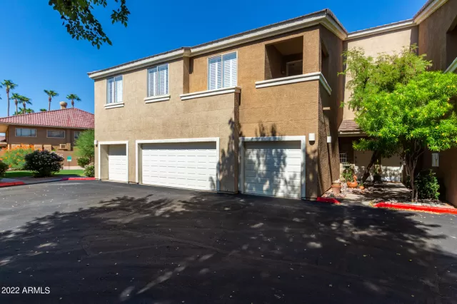 MLS: 6454010 Condo For Sale