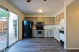 Photo #3: 6454205 Listing 