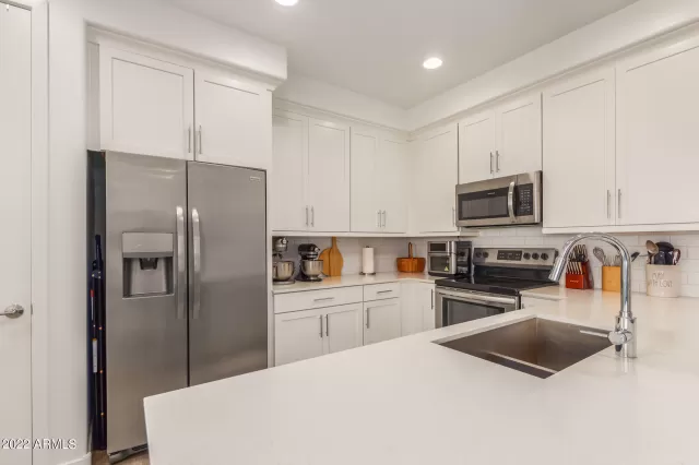 MLS: 6454259 Condo For Sale