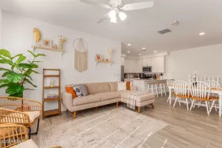 Photo #3: 6454259 Listing 