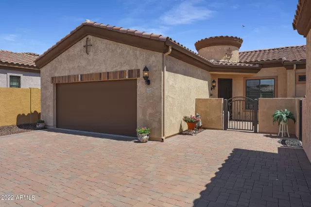 MLS: 6454352 Condo For Sale