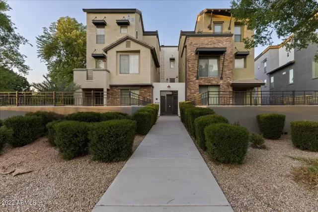 MLS: 6454460 Condo For Sale