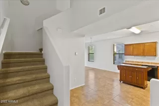 Photo #4: 6454460 Listing