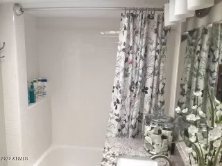 Photo #5: 6454509 Listing 