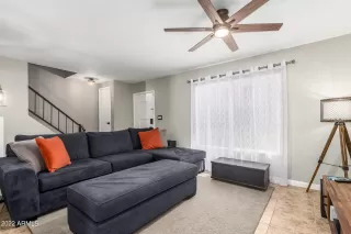 Photo #5: 6454687 Listing