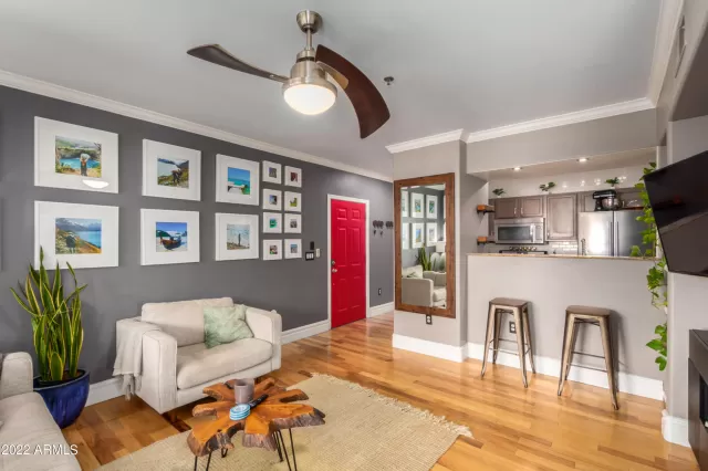 MLS: 6454774 Condo For Sale