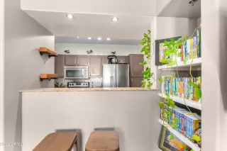 Photo #4: 6454774 Listing